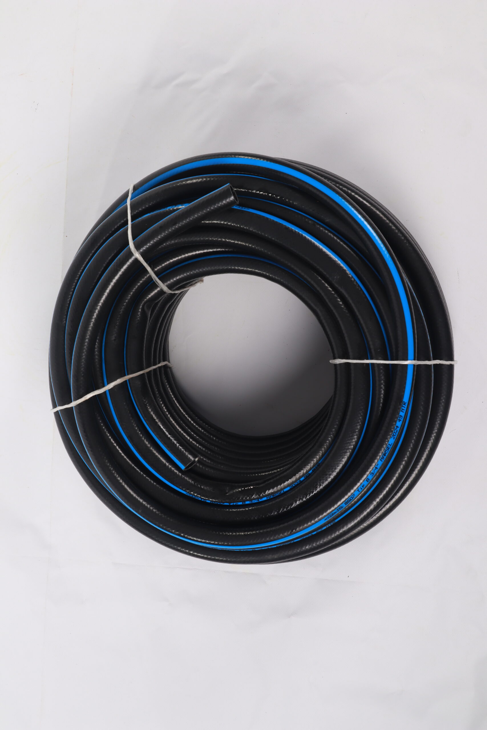 IMG_5336 1/2″ ( İç çap 12,5 mm ) Thermo Kauçuk Örgülü Bahçe Hortumu – 25 Mt. - Görsel 1